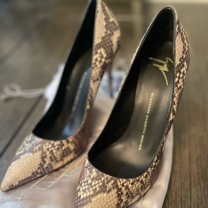 Giuseppe Zanotti Python Print Pumps